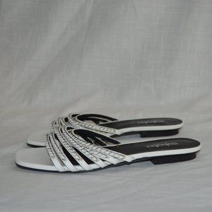 Sz 37 6.5 Sebastian White Leather Silver Chain Flat Sandals